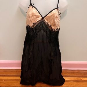 LaPerla silk nightie with garter belt Pearl detail size small